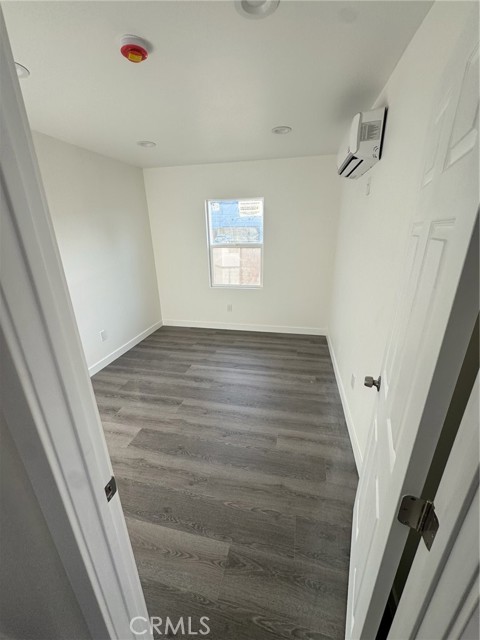 914 E O Street, Wilmington CA: https://media.crmls.org/medias/bd9d049f-bd28-4c58-aebc-c7ba3b15bde0.jpg