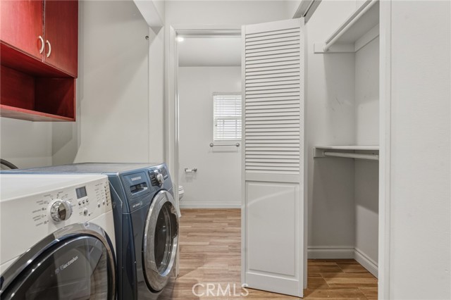 Detail Gallery Image 18 of 31 For 22639 Calvert St #F,  Woodland Hills,  CA 91367 - 1 Beds | 1 Baths