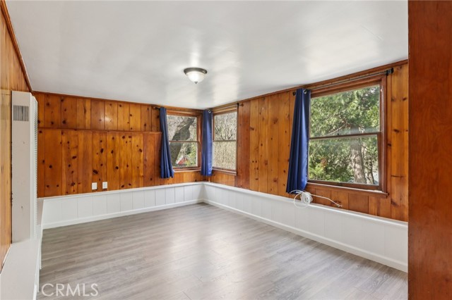 Detail Gallery Image 23 of 41 For 532 Sunset, Crestline,  CA 92325 - 3 Beds | 1/1 Baths