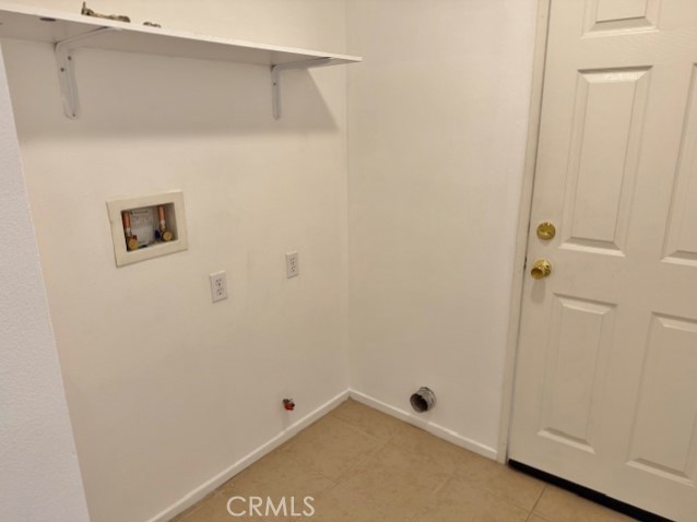 https://media.crmls.org/medias/bd9de999-19f9-4346-a89d-ccc276ec4c8e.jpg?preset=X-Large