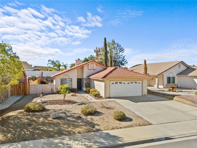 Detail Gallery Image 4 of 26 For 25475 Boxelder Dr, Murrieta,  CA 92563 - 3 Beds | 2 Baths