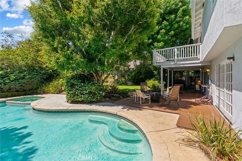 MLS #OC25155618 img 7