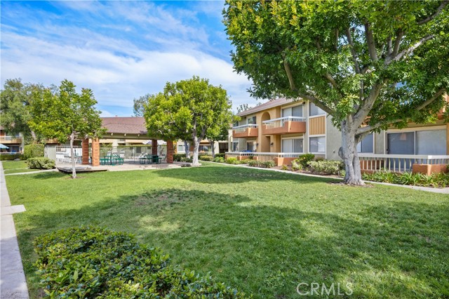 Detail Gallery Image 12 of 17 For 16040 Leffingwell Rd #39,  Whittier,  CA 90603 - 2 Beds | 2 Baths