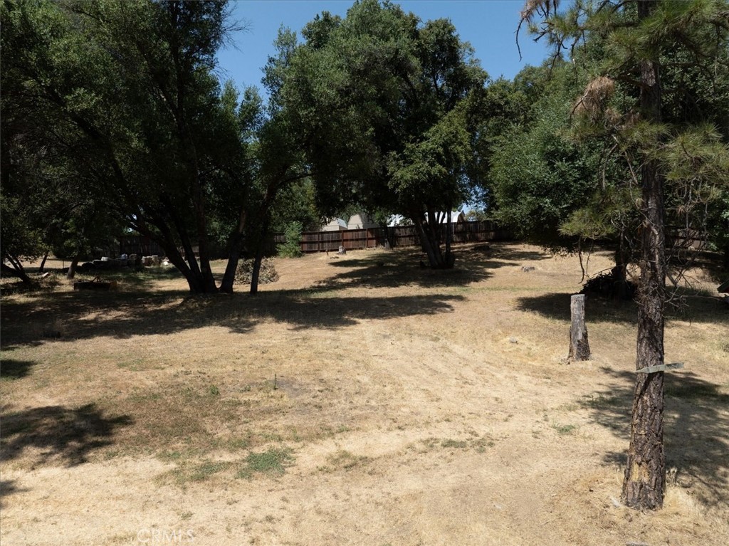 https://media.crmls.org/medias/bd9f4a7a-e8a5-484e-91e0-cfa5e0f13c07.jpg?preset=X-Large
