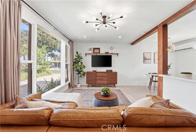 Front Image Thumbnail for CROC26065609