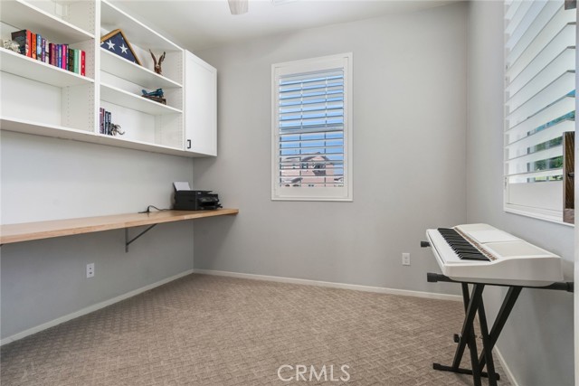 Detail Gallery Image 17 of 30 For 4989 River Ash Way, Fontana,  CA 92336 - 3 Beds | 2/1 Baths