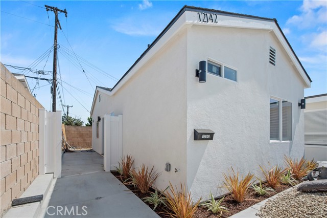 Detail Gallery Image 10 of 10 For 12142 Ditmore Ave, Garden Grove,  CA 92843 - 2 Beds | 2 Baths