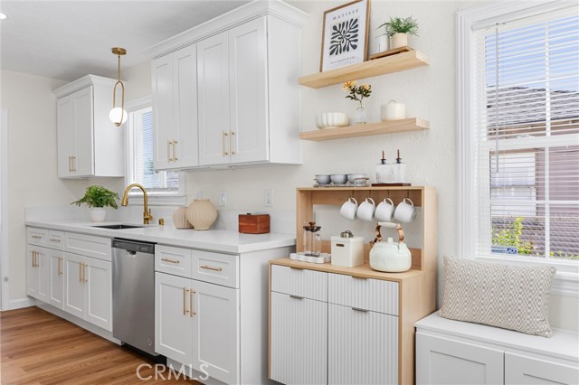 121 Myrtle Street, Bakersfield CA: https://media.crmls.org/medias/bda0d6f7-0526-4bed-9274-760e3f0d9eeb.jpg