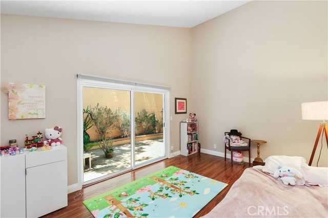 3751 Prestwick Drive, Los Angeles CA: https://media.crmls.org/medias/bda11d1c-3669-403a-9c3e-f8496928685c.jpg