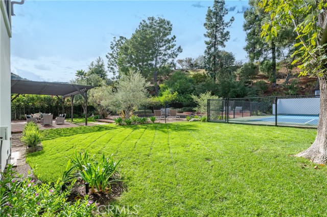 Detail Gallery Image 37 of 45 For 17153 Adlon Rd, Encino,  CA 91436 - 5 Beds | 5/1 Baths