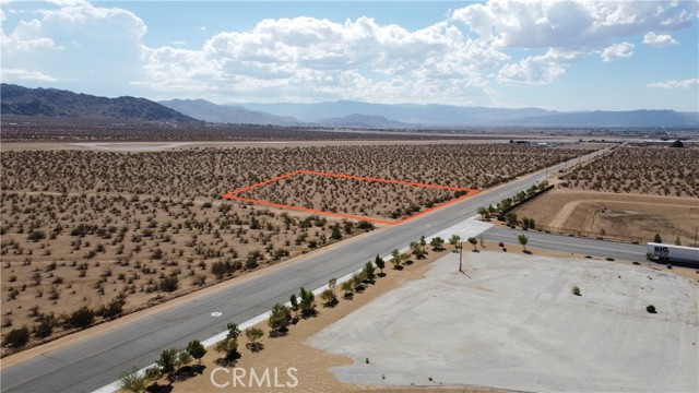 463364 Navajo, Apple Valley, CA, 92307 463364 Navajo, Apple Valley, CA, 92307