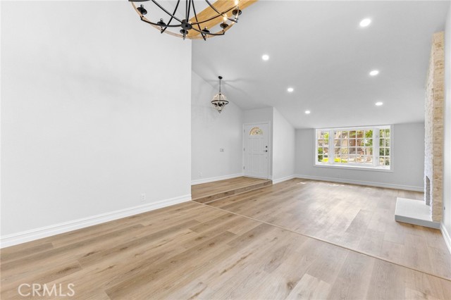 10281 Kings Street, Los Alamitos CA: https://media.crmls.org/medias/bda2ef7d-2967-4f56-8b10-1b2ebb617cf8.jpg
