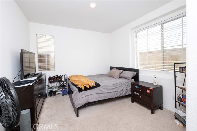 Detail Gallery Image 14 of 69 For 16657 Snowdrop Ln #2,  Fontana,  CA 92336 - 4 Beds | 3 Baths