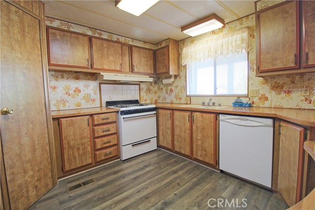Image 8 of 17 For 3800 Wilson Street 68