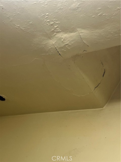 3878 E 1st Street, Los Angeles CA: https://media.crmls.org/medias/bda398b5-3b51-42a1-ba85-dfd1b999182b.jpg