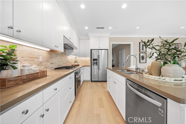 Detail Gallery Image 11 of 41 For 257 Rodeo, Irvine,  CA 92602 - 3 Beds | 2/1 Baths