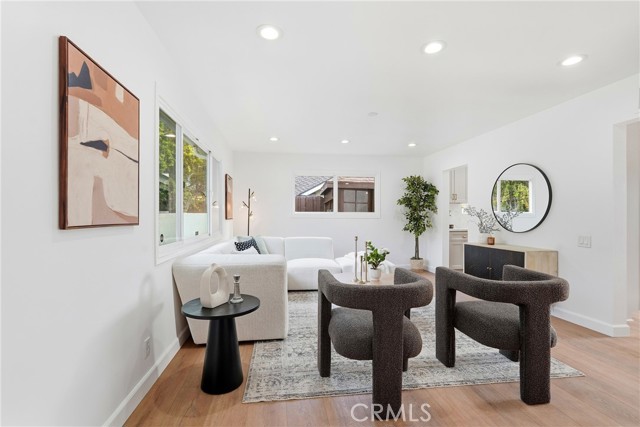 Detail Gallery Image 17 of 62 For 24308 Highlander Rd, West Hills,  CA 91307 - 3 Beds | 2 Baths