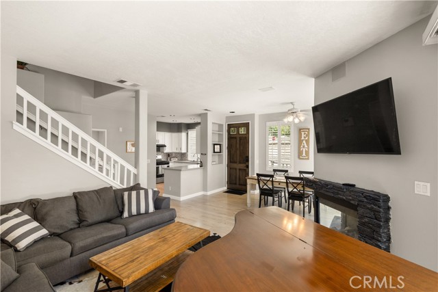 26502 Big Sur Drive, Valencia CA: https://media.crmls.org/medias/bda57a90-64e6-484c-a8ae-6c2d6c955b65.jpg