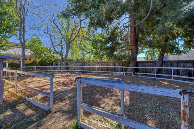 Detail Gallery Image 43 of 58 For 16326 Nordhoff St, North Hills,  CA 91343 - 4 Beds | 3 Baths