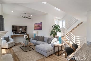 Detail Gallery Image 18 of 22 For 1344 Manhattan Ave, Hermosa Beach,  CA 90254 - 2 Beds | 2/1 Baths