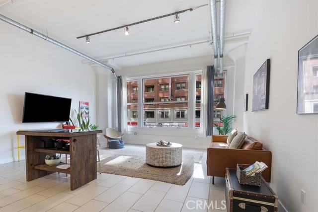 Detail Gallery Image 2 of 27 For 939 S Broadway, Los Angeles,  CA 90015 - 1 Beds | 1 Baths