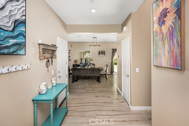 Detail Gallery Image 6 of 43 For 2491 E Norwich, Ontario,  CA 91761 - 4 Beds | 3 Baths