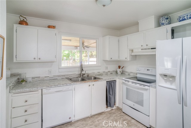 3835 Gardiner Ferry Road, Corning CA: https://media.crmls.org/medias/bda989aa-5bce-4d57-b079-cd2194186dad.jpg