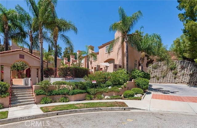 Detail Gallery Image 2 of 2 For 4341 Freedom Dr #B,  Calabasas,  CA 91302 - 2 Beds | 3 Baths