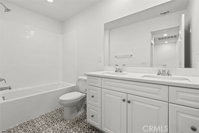 Detail Gallery Image 8 of 15 For 4197 E Carmel Privado, Ontario,  CA 91761 - 3 Beds | 2/1 Baths