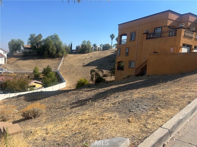 22871 Giant Fir, Canyon Lake CA: https://media.crmls.org/medias/bdabe5dd-5c27-4f26-b0db-6870d5cd019c.jpg