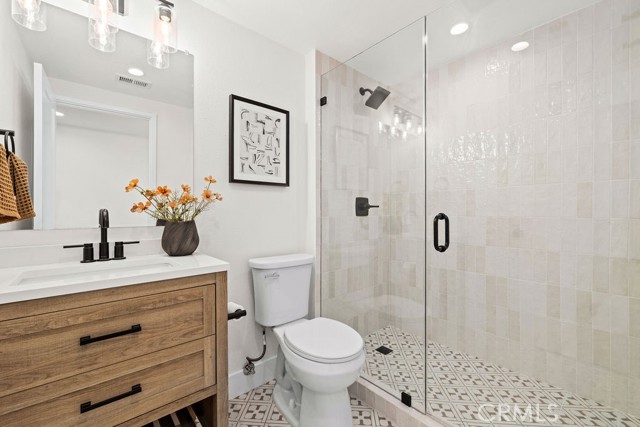 Detail Gallery Image 20 of 43 For 937 Carnation, Costa Mesa,  CA 92626 - 5 Beds | 3 Baths