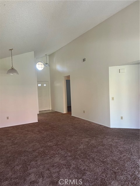 Detail Gallery Image 6 of 8 For 19139 Elm Dr, Apple Valley,  CA 92308 - 2 Beds | 2 Baths