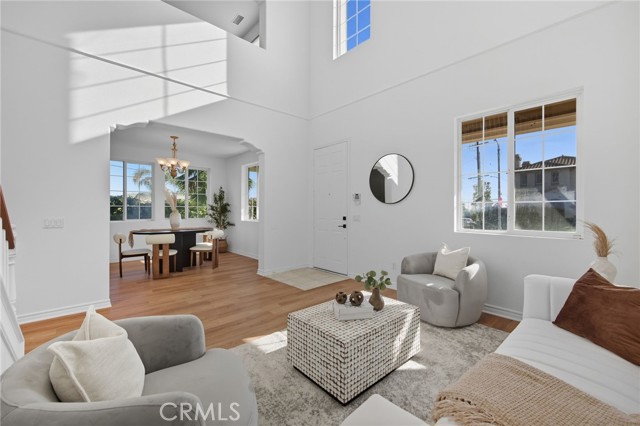 Detail Gallery Image 6 of 53 For 13346 Los Olivos Rd, Sylmar,  CA 91342 - 4 Beds | 4 Baths