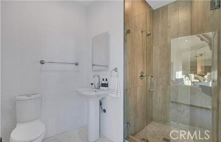 3728 Berry Drive, Studio City CA: https://media.crmls.org/medias/bdacdedd-99b9-4551-9208-2aa39f58120d.jpg