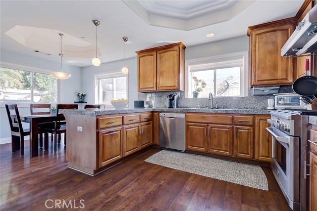 2409 Voorhees Avenue, Redondo Beach, California 90278, 4 Bedrooms Bedrooms, ,2 BathroomsBathrooms,Residential,Sold,Voorhees,SB21187406