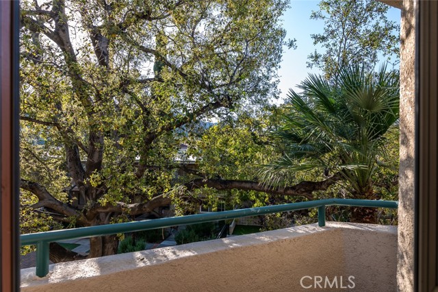 2930 Montrose Avenue, La Crescenta CA: https://media.crmls.org/medias/bdae9adc-1168-4ffa-9e02-0264be6d3429.jpg