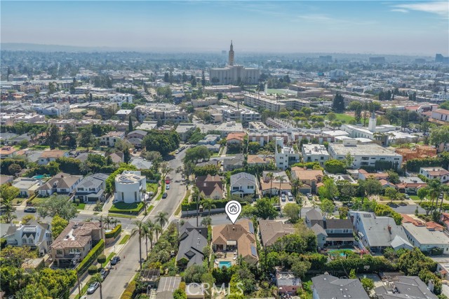 Detail Gallery Image 54 of 56 For 10707 Rochester, Los Angeles,  CA 90024 - 3 Beds | 3 Baths