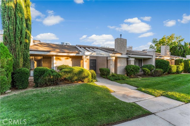 Detail Gallery Image 9 of 55 For 44125 Planet Cir, Lancaster,  CA 93536 - 2 Beds | 2 Baths