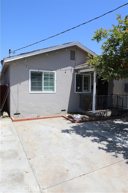 15154 Oliva Avenue, Paramount CA: https://media.crmls.org/medias/bdaf82ca-2b7d-4d8e-bd34-4a09f9f24855.jpg