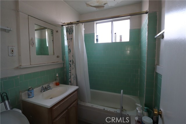 Detail Gallery Image 46 of 75 For 852 W 75th St, Los Angeles,  CA 90044 - – Beds | – Baths