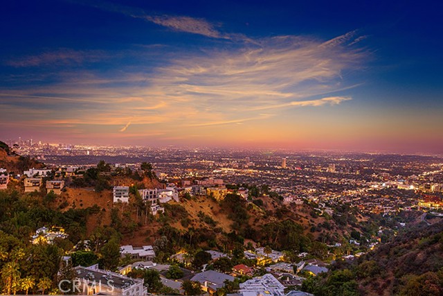 Detail Gallery Image 2 of 53 For 2189 B Sunset Plaza Dr, Los Angeles,  CA 90069 - 5 Beds | 6 Baths