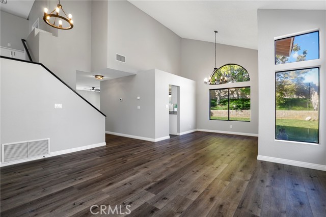 Detail Gallery Image 6 of 49 For 40501 Palmas Ct, Palmdale,  CA 93551 - 3 Beds | 2/1 Baths