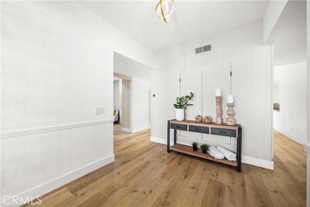 Detail Gallery Image 2 of 34 For 15 Bascom, Irvine,  CA 92612 - 3 Beds | 2 Baths