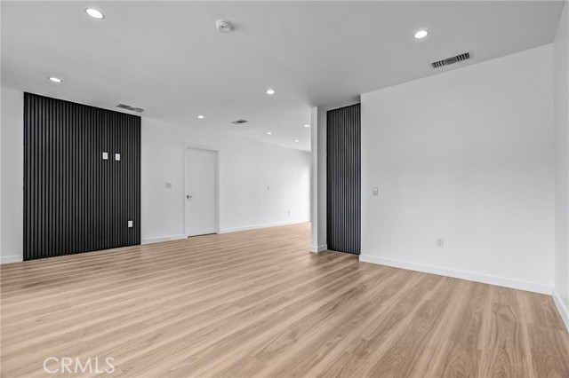 18152 Sunburst Street, Northridge CA: https://media.crmls.org/medias/bdb25650-565d-431b-bfb8-4afda0ad6c55.jpg
