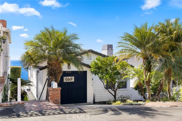 2915 Rounsevel, Laguna Beach CA: https://media.crmls.org/medias/bdb2675b-f28a-4321-9cba-77b287de9c91.jpg