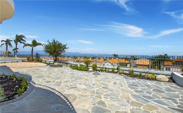 Detail Gallery Image 16 of 26 For 24 Coronado Pointe, Laguna Niguel,  CA 92677 - 5 Beds | 5/1 Baths