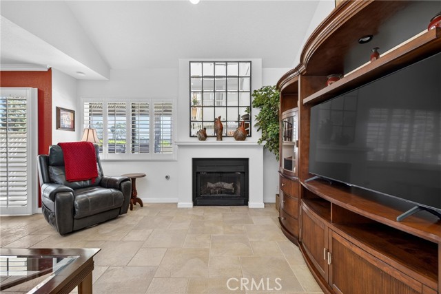 Detail Gallery Image 11 of 51 For 832 Trinity, Claremont,  CA 91711 - 3 Beds | 3 Baths