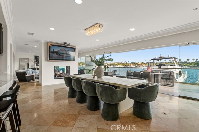 Detail Gallery Image 18 of 75 For 409 Morning Star, Newport Beach,  CA 92660 - 5 Beds | 5/1 Baths