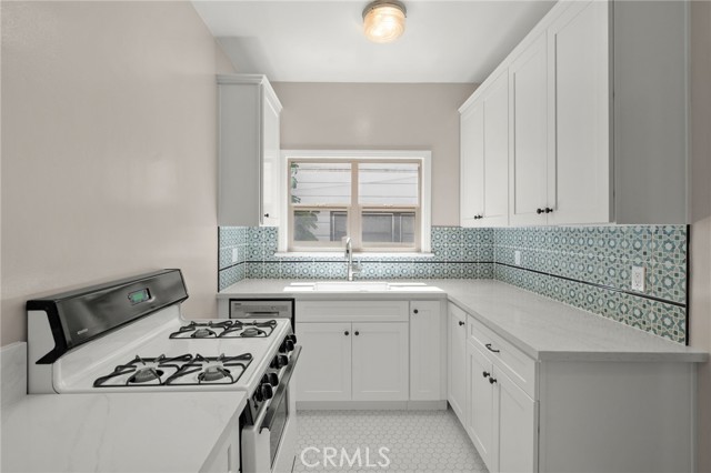 Detail Gallery Image 2 of 23 For 1142 Bennett, Long Beach,  CA 90804 - 2 Beds | 1 Baths