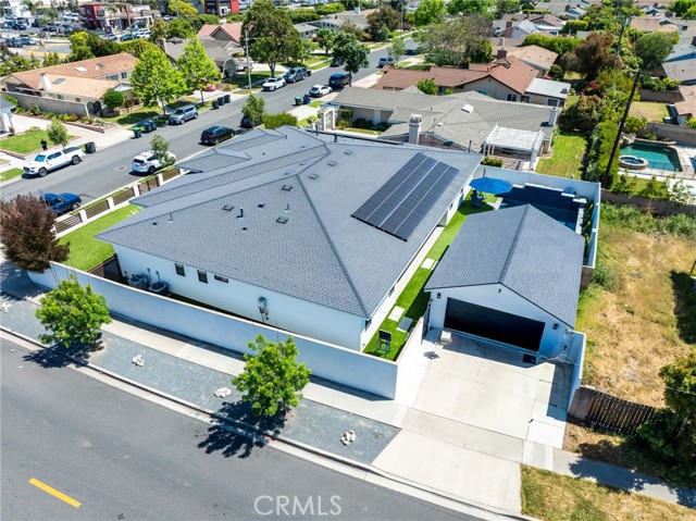 11221 Davenport Road, Rossmoor CA: https://media.crmls.org/medias/bdb666c6-158a-40dc-8f3f-8d1e2da35ec6.jpg